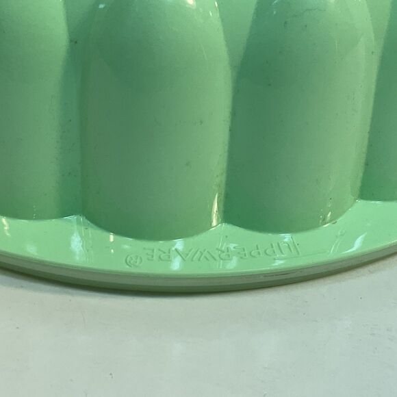 Vintage Tupperware Jadeite Mint Green Jello Mold Ice Ring Jel-n-serve 3 Pc #1202 - Picture 5 of 6